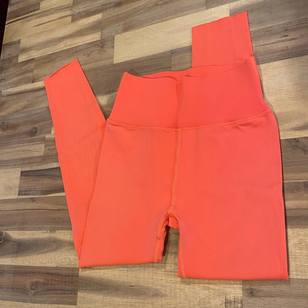 FABLETICS SCULPTKNIT NEON ORANGE LEGGINGS
